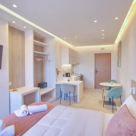 Melina Sea & Apartman Hriszí Aktí Haniá